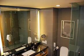 188 Private Suites by Subhome