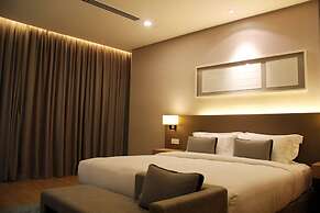 188 Private Suites by Subhome