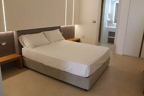 Seven Suite