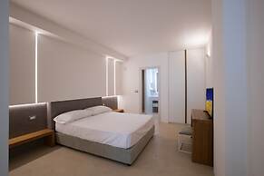 Seven Suite