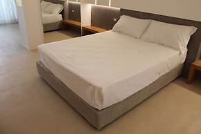 Seven Suite