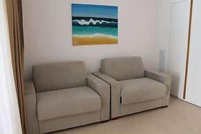 Seven Suite