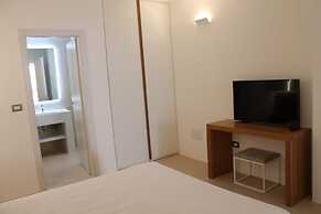 Seven Suite