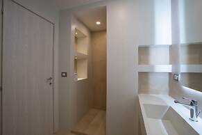 Seven Suite