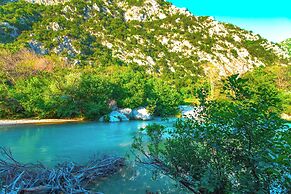 Piges Hotel at Acheron Springs