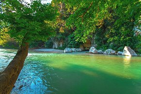 Piges Hotel at Acheron Springs