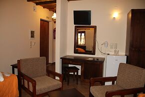 Piges Hotel at Acheron Springs