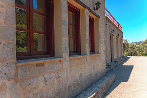 Piges Hotel at Acheron Springs