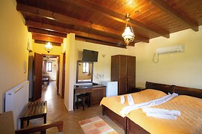 Piges Hotel at Acheron Springs