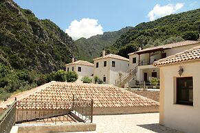 Piges Hotel at Acheron Springs