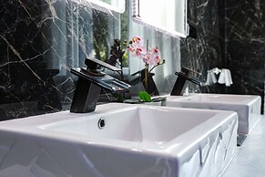 EscapeSuite Domus Collection