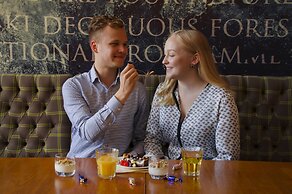 Hotel Haaga Central Park