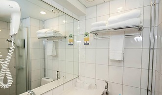 Hotel Haaga Central Park