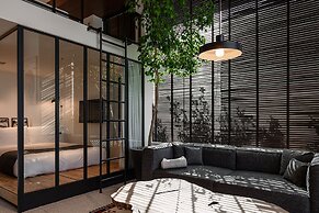 TRUNK (HOTEL) CAT STREET