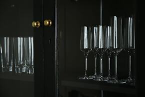 TRUNK (HOTEL) CAT STREET