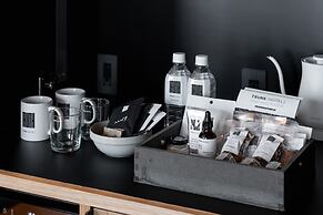 TRUNK (HOTEL) CAT STREET