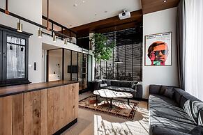 TRUNK (HOTEL) CAT STREET