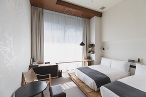 TRUNK (HOTEL) CAT STREET