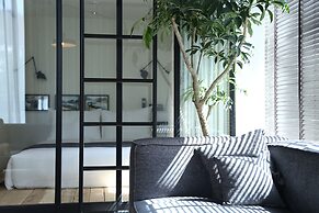 TRUNK (HOTEL) CAT STREET