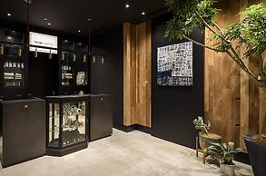 TRUNK (HOTEL) CAT STREET