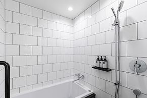 TRUNK (HOTEL) CAT STREET