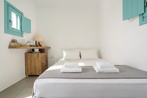 Ploes Seaside Houses