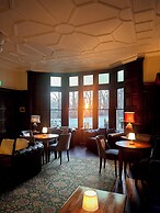 The Old Lodge