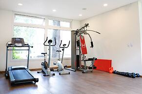 Howard Johnson by Wyndham Escobar Hotel