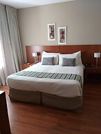 Howard Johnson by Wyndham Escobar Hotel