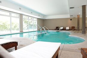 Howard Johnson by Wyndham Escobar Hotel