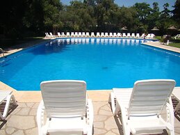 Howard Johnson by Wyndham Escobar Hotel