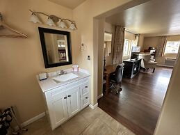 Abram Inn & Suites