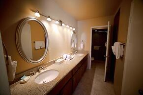 4 Seasons at Desert Breezes