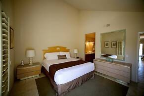 4 Seasons at Desert Breezes