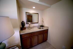 4 Seasons at Desert Breezes