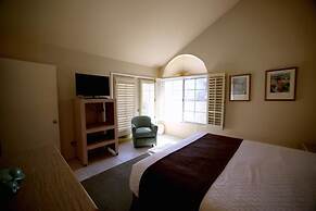 4 Seasons at Desert Breezes