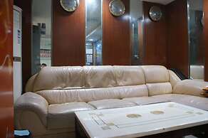 Yixin Business Hotel