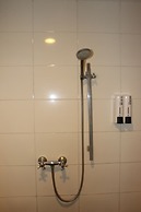 Yixin Business Hotel