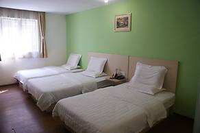 Yixin Business Hotel