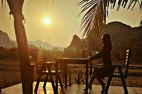 Vang Vieng Savanh Sunset view resort