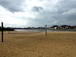 Deluxe Lake View House