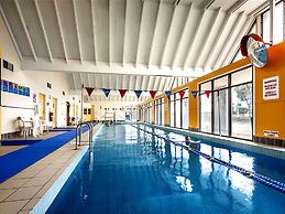 Deluxe Lake View House