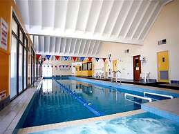 Deluxe Lake View House