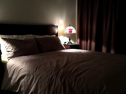 Deluxe Lake View House