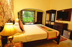 Raj Palace Resort