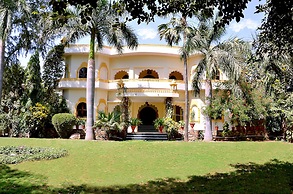 Raj Palace Resort