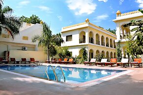 Raj Palace Resort