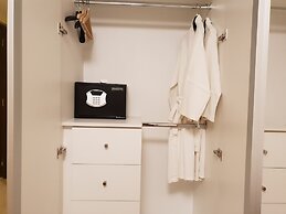 LUXE In Venice - The Venice Residences