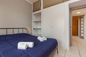 Bright Rooftop by Napoliapartments