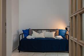 Bright Rooftop by Napoliapartments